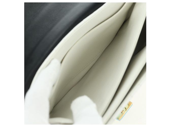 Céline Bolso de hombro Celine C Medium de cuero negro y dorado Auth mr2314SAV - vista 10