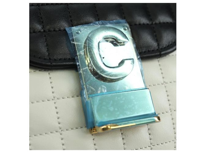 Céline Bolso de hombro Celine C Medium de cuero negro y dorado Auth mr2314SAV - vista 19