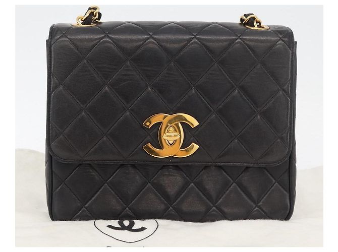 CHANEL Borsa a Spalla Matelassé in Pelle di Agnello Nera Oro CC Auth 175090SAV Nero D'oro - vista 12