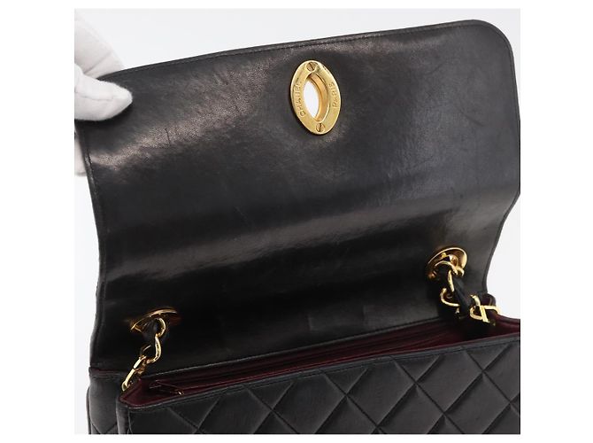 CHANEL Borsa a Spalla Matelassé in Pelle di Agnello Nera Oro CC Auth 175090SAV Nero D'oro - vista 19