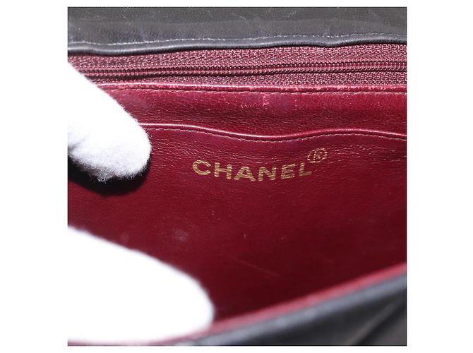 CHANEL Borsa a Spalla Matelassé in Pelle di Agnello Nera Oro CC Auth 175090SAV Nero D'oro - vista 21
