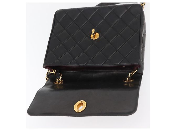 CHANEL Borsa a Spalla Matelassé in Pelle di Agnello Nera Oro CC Auth 175090SAV Nero D'oro - vista 9