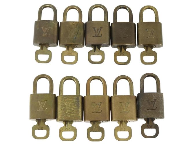 LOUIS VUITTON Set di 10 Lucchetti in Metallo Dorato LV Auth 167225 D'oro - vista 2