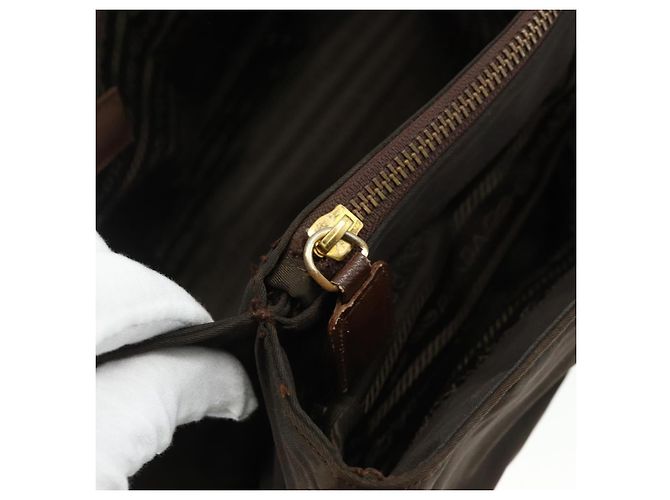 Borsa Tote in Nylon Marrone e Oro PRADA con Catena Auth bs34691 D'oro - vista 23