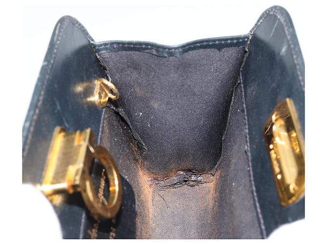 Borsa a Spalla Gancini in Pelle Salvatore Ferragamo Blu Navy Oro Auth 177157 D'oro - vista 17