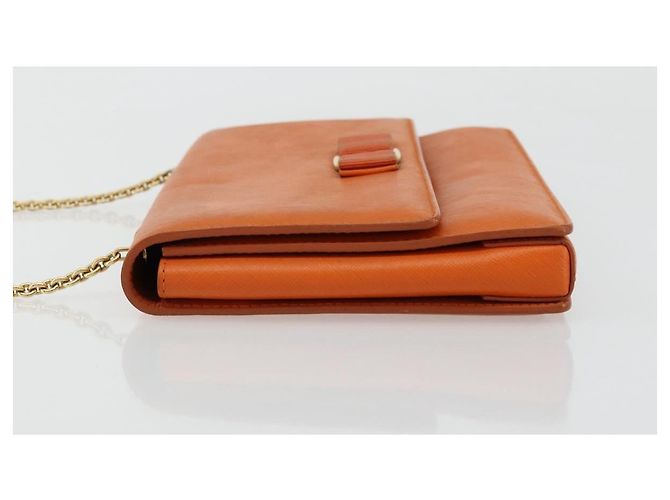Borsa a Spalla Vala Chain in Pelle Arancione Oro Auth BA12335 di Salvatore Ferragamo - vista 4
