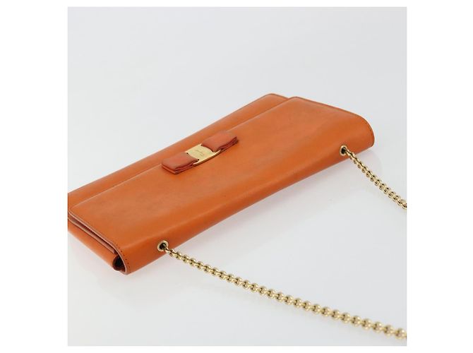 Borsa a Spalla Vala Chain in Pelle Arancione Oro Auth BA12335 di Salvatore Ferragamo - vista 6