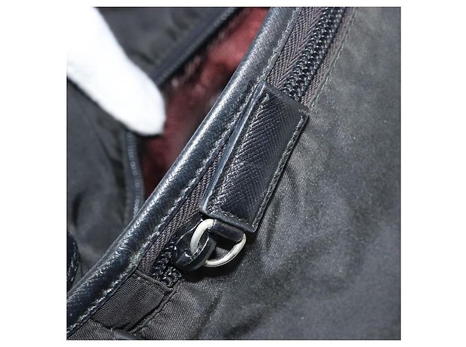 Bolsa de Ombro PRADA em Nylon Preto Prata Autêntica bs34675 - vista 24