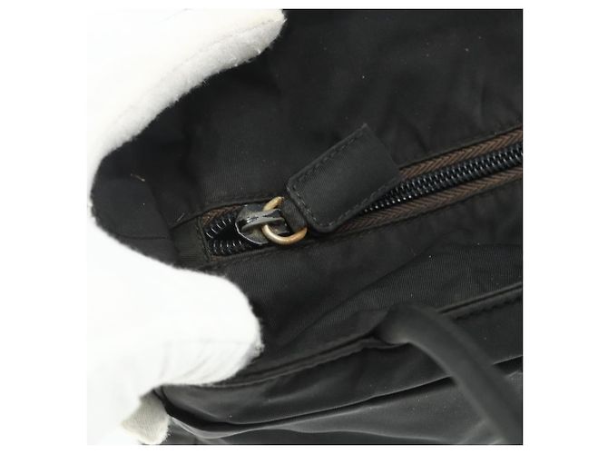 Borsa Tote Prada in nylon nero Auth 176646 - vista 10