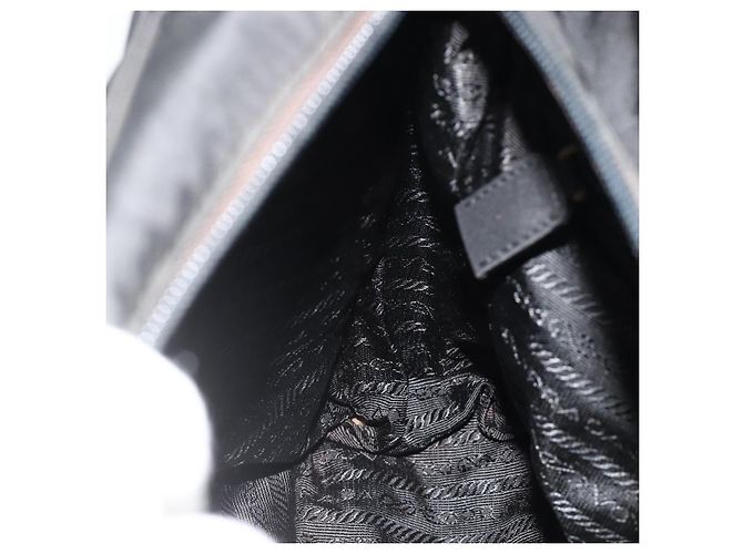 Borsa Tote Prada in nylon nero Auth 176646 - vista 20