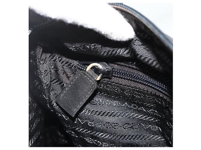 Borsa Tote Prada in nylon nero Auth 176646 - vista 21