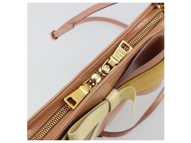 Borsa a spalla PRADA in pelle verniciata rosa oro Auth am11436 D'oro - vista 20