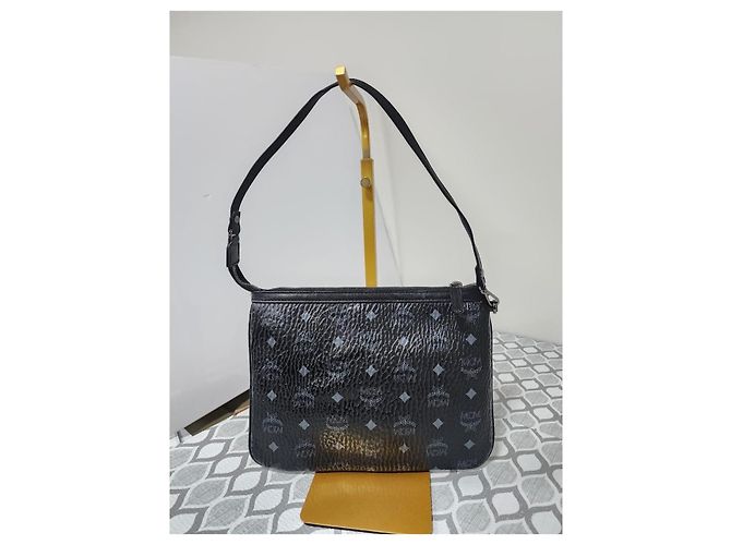Borsa a spalla pochette in pelle MCM Visetos nera Nero - vista 8