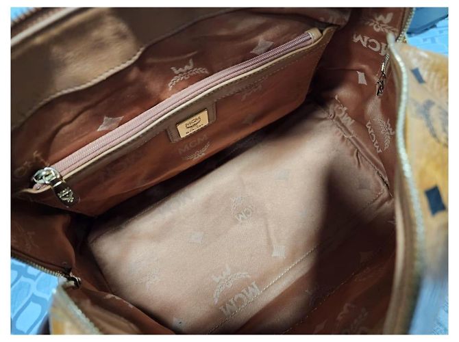 Borsa Boston in pelle Visetos MCM Cognac - vista 10