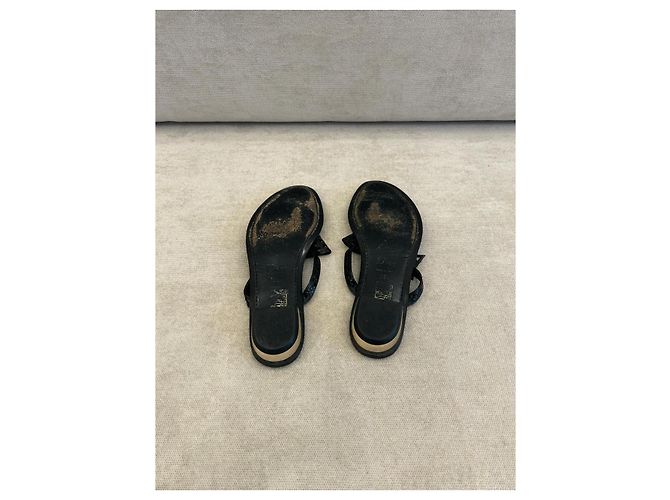 Sandali Infradito Christian Dior in Pelle Nera con Fiocco Cannage Nero - vista 5