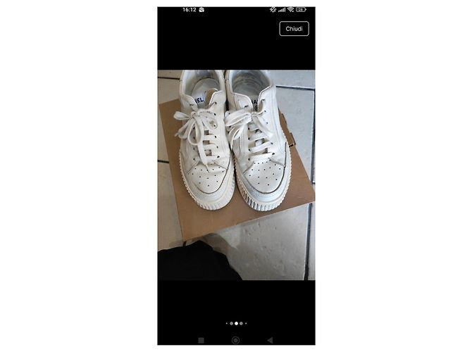 Chanel Weiße Ledersneaker - Ansicht 10
