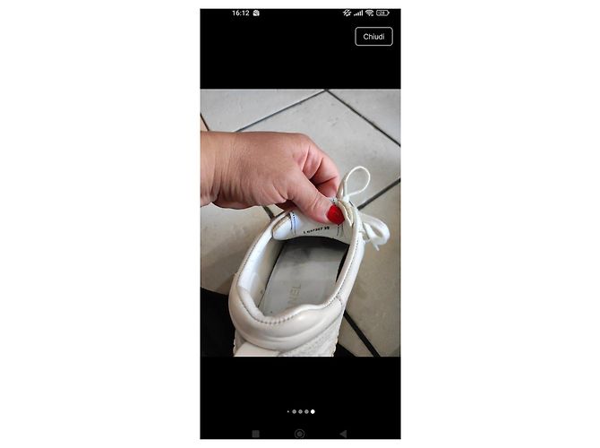 Chanel Weiße Ledersneaker - Ansicht 12