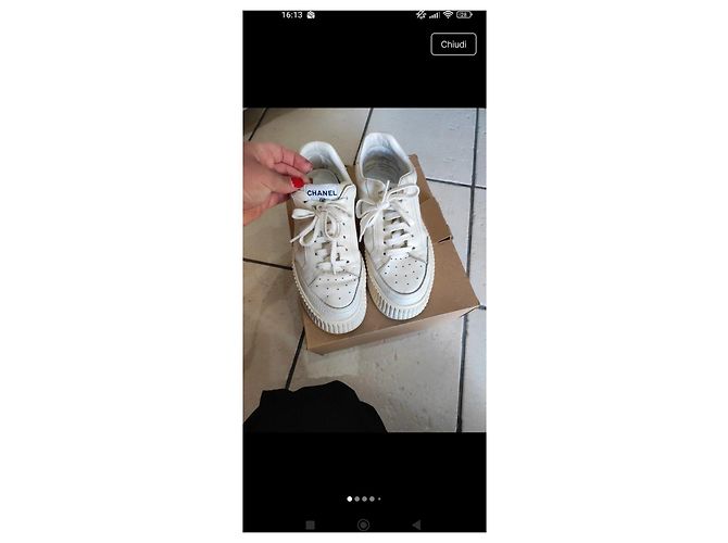 Chanel Weiße Ledersneaker - Ansicht 2
