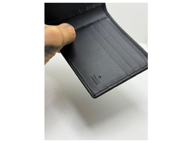 Gucci GG Emblem Wallet in Black Leather - view 4