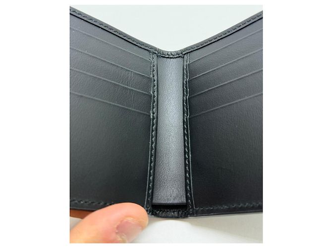 Gucci GG Emblem Wallet in Black Leather - view 5