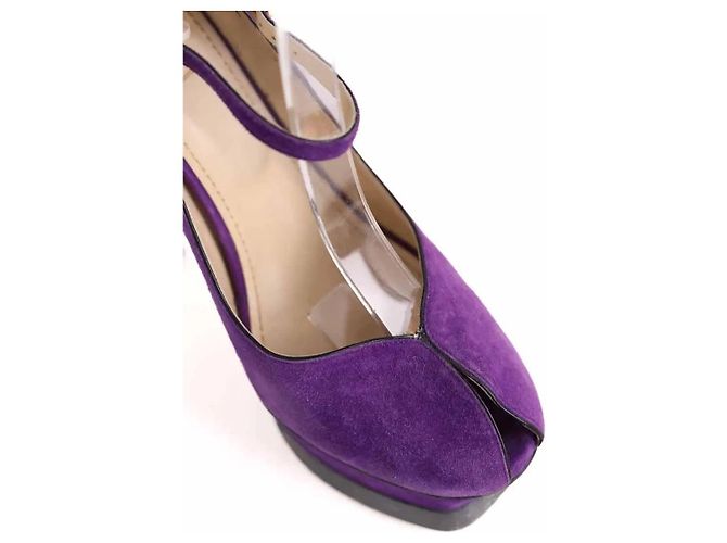 Yves Saint Laurent Saltos roxos - vista 4