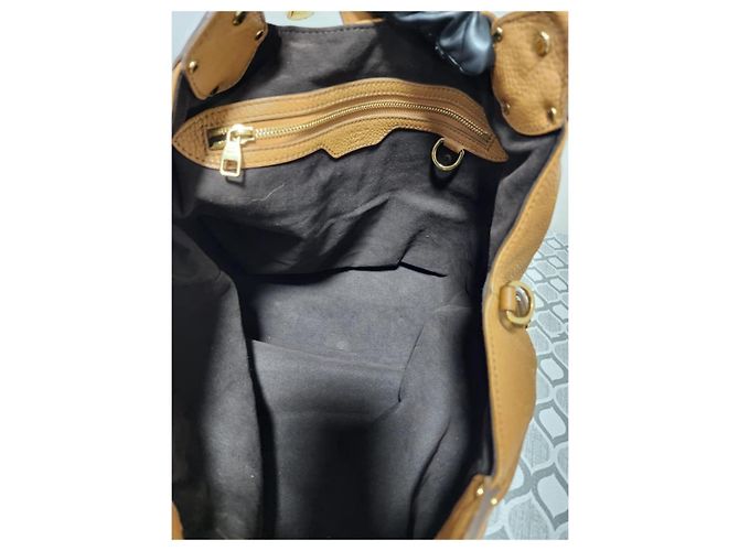 LOUIS VUITTON Borsa Hobo Mahina L Marrone - vue 11