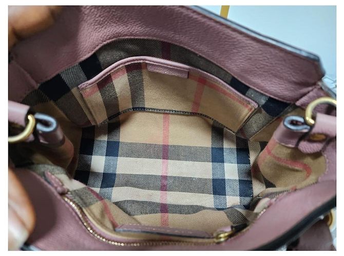 Bolsa de ombro de couro com fivela Burberry Nude - vista 12