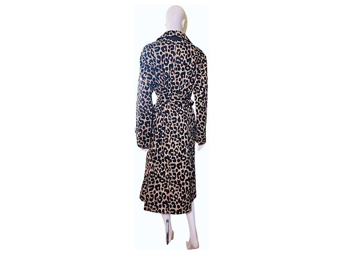 Gabardina Coach Oversize Estampado de Leopardo Multicolor - vista 8