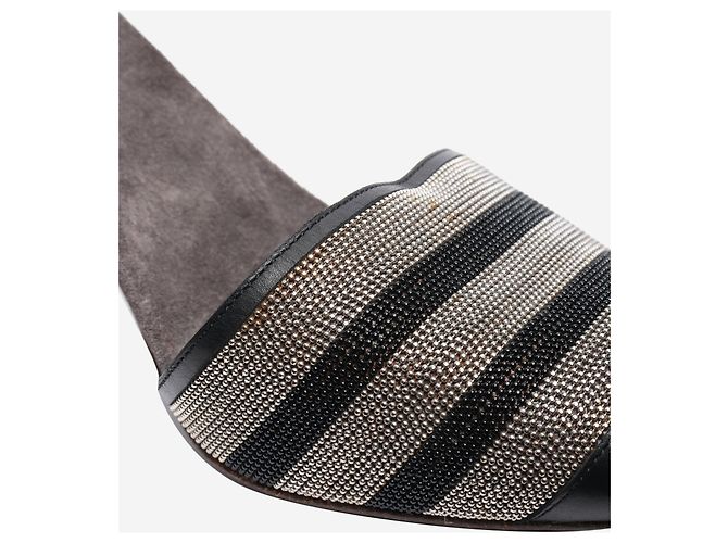 Brunello Cucinelli Décolleté in pelle nera e con perline luccicanti - taglia EU 38 Nero - vista 5