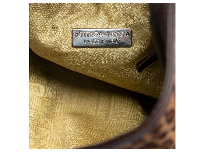 Borsa tote in nylon marrone con stampa leopardata Bottega Veneta - vista 5