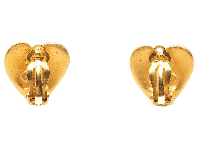 Orecchini a clip a forma di cuore in oro placcato CC dorato di Chanel D'oro - vista 2