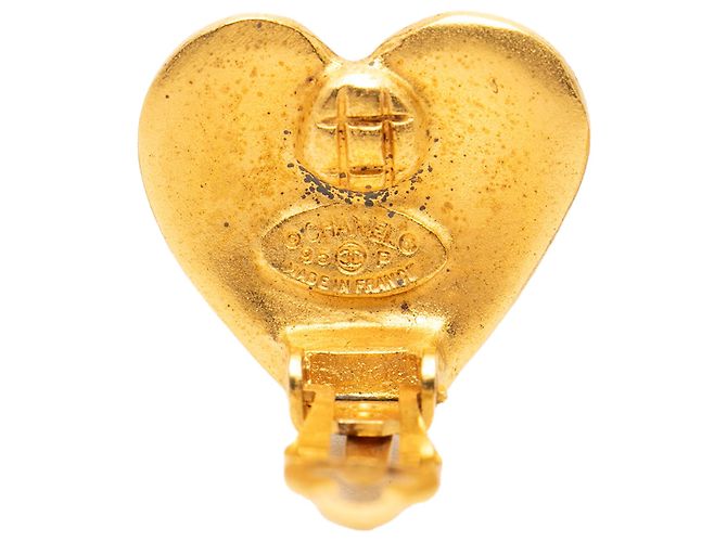Orecchini a clip a forma di cuore in oro placcato CC dorato di Chanel D'oro - vista 3