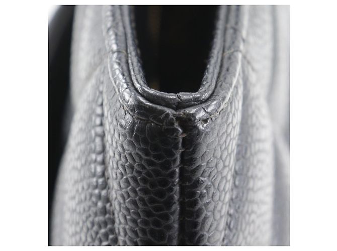 Borsa Medallion in Caviar Nero di Chanel - vista 12
