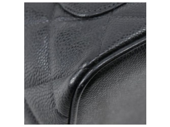 Borsa Medallion in Caviar Nero di Chanel - vista 16