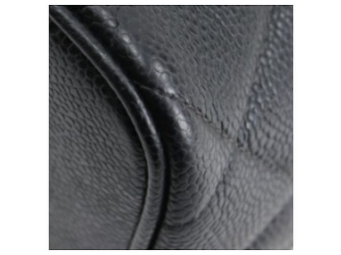 Borsa Medallion in Caviar Nero di Chanel - vista 17