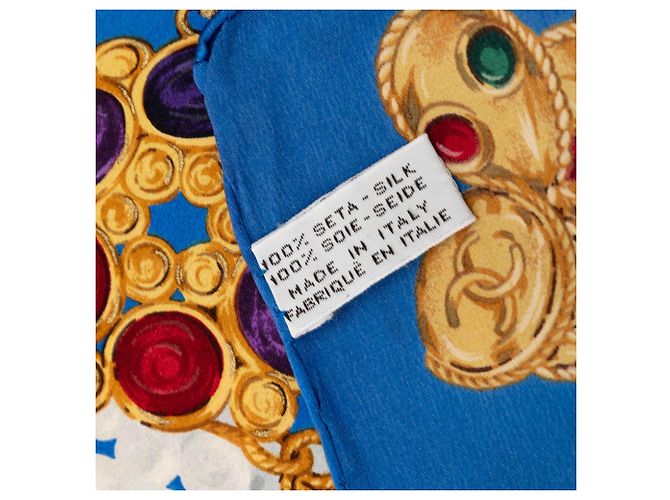 Foulard in seta stampata Chanel con perle blu e Gripoix 90 - vista 3
