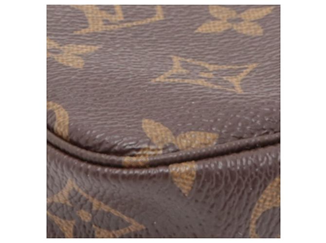 Mini Pochette Accessoires Vivienne Skateboard Monogramma Marrone Louis Vuitton - vista 6