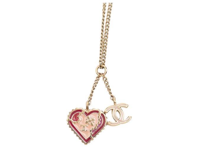 Collar colgante de corazón lacado dorado CC de Chanel - vista 2