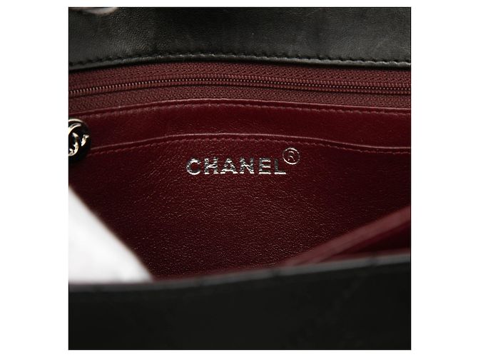 Borsa a spalla in pelle di agnello trapuntata nera CC di Chanel Nero - vista 5