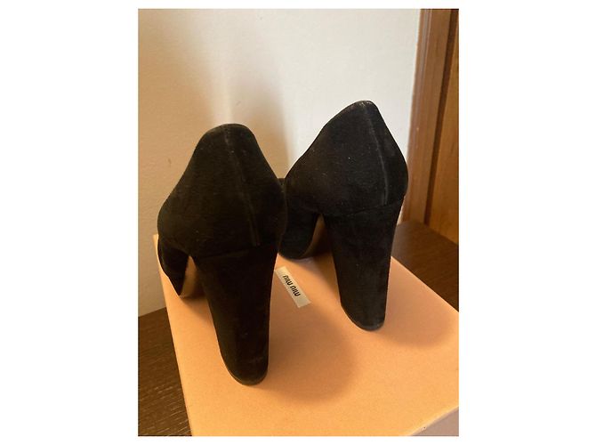 Décolleté Miu Miu in pelle scamosciata nera Nero - vista 10