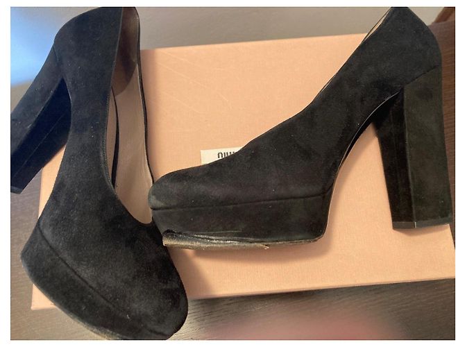 Décolleté Miu Miu in pelle scamosciata nera Nero - vista 4