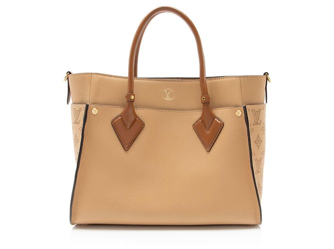 Louis Vuitton Mahina Kalbsleder On My Side MM Tote Braun - Ansicht 3