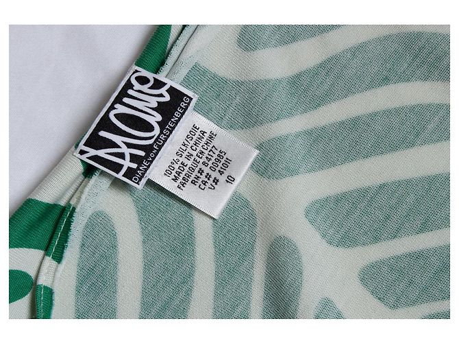 Diane Von Furstenberg, Vestido envolvente en verde y blanco Multicolor - vista 7