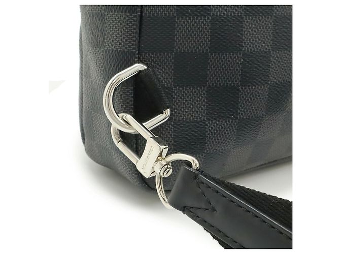 Borsa a tracolla Avenue Damier Graphite Louis Vuitton Nero - vista 6
