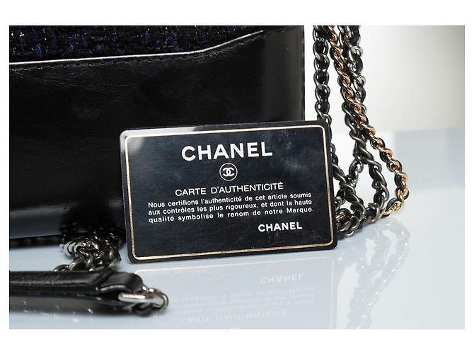 Chanel, Medium Gabrielle borsa a tracolla in tweed Multicolore - vista 8