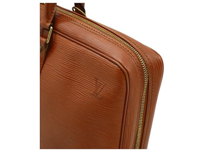 Pasta de couro Epi Louis Vuitton - vista 8