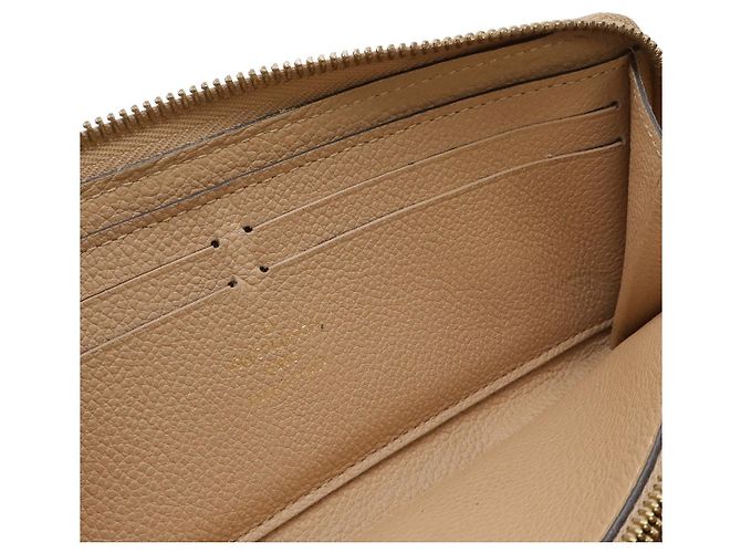 Portafoglio Clemence Monogram Empreinte Louis Vuitton Marrone Beige - vista 8