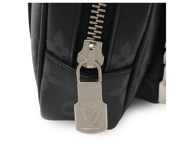 Louis Vuitton Monogram Eclipse Outdoor Pochette Schwarz - Ansicht 4