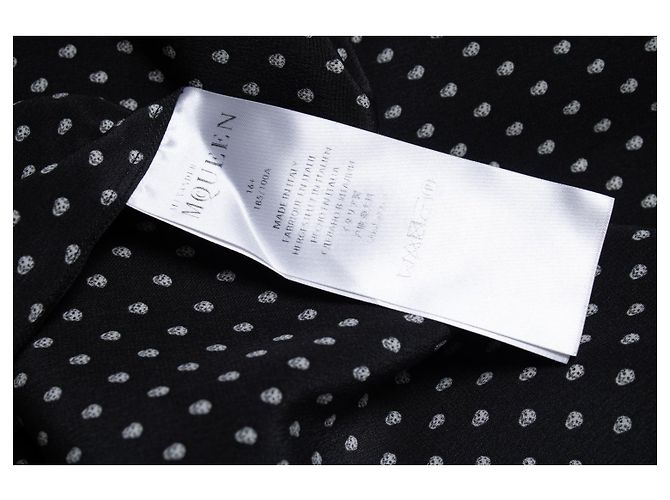 Schwarze Seidenhemd mit Totenkopf-Print von Alexander McQueen - Ansicht 5