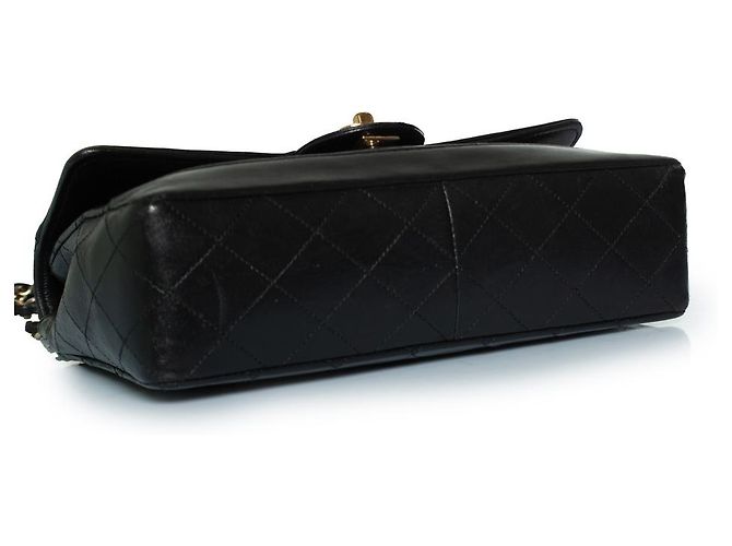 Chanel, Klassische Umhängetasche in Schwarz - Ansicht 10